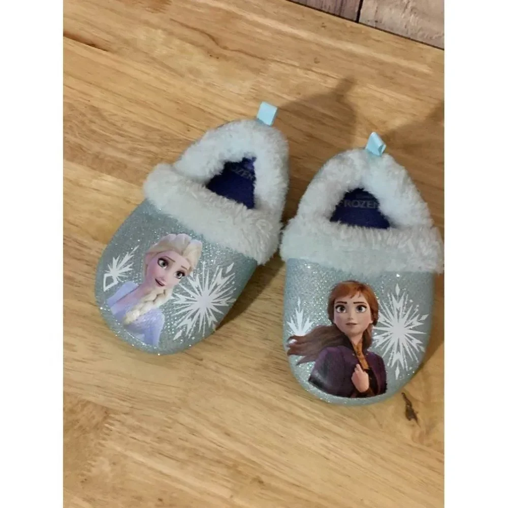 Frozen 2 Girls Slippers M (7/8)